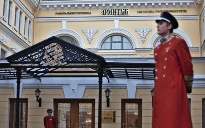 Cahangir Hacıyev 40 milyon dolları Ermitajda batırıb