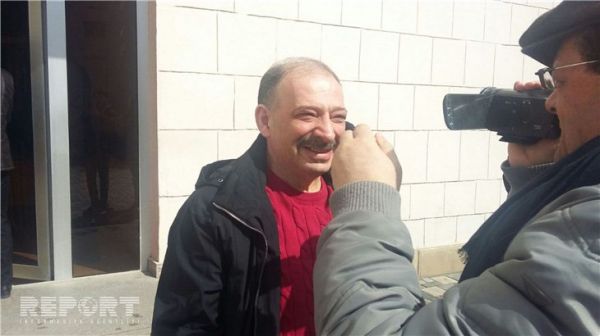 ​Rauf Mirqədirov azadlığa buraxıldı - VİDEO
