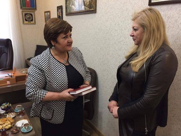 Moldovanın sabiq ombudsmanı Aurelia Qriqoriuya Tənzilə Rüstəmxanlı ilə görüşdü