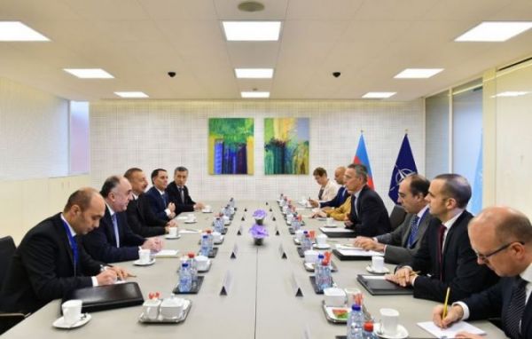 Prezident İlham Əliyev NATO baş katibini Azərbaycana dəvət edib - FOTO