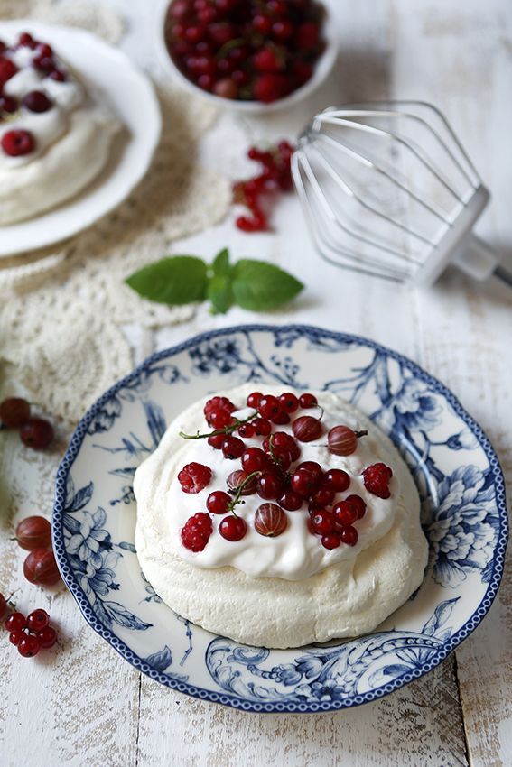 Pavlova Desert - Bulud Kimi Bəyaz Və Yüngül - FOTO