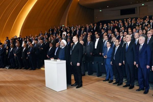 İlham Əliyev və Həsən Ruhani Azərbaycan-İran biznes forumunda