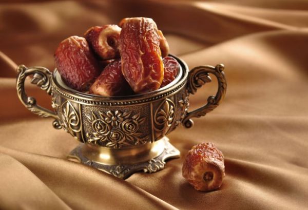 Ramazanda necə qidalanmalı… - HƏKİM QADAĞALARI: İftara kimi yatmaq, zeytun, şirniyyat yemək olmaz