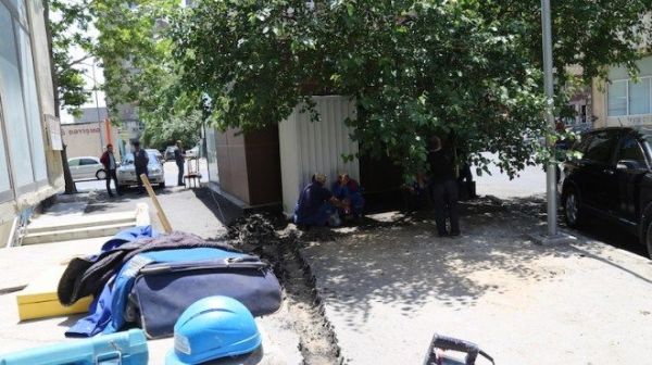 Binəqədidə növbəti rəzalət: Sakinləri dövlətdən narazı salanlar kimlərdir?! – FOTO - VİDEO