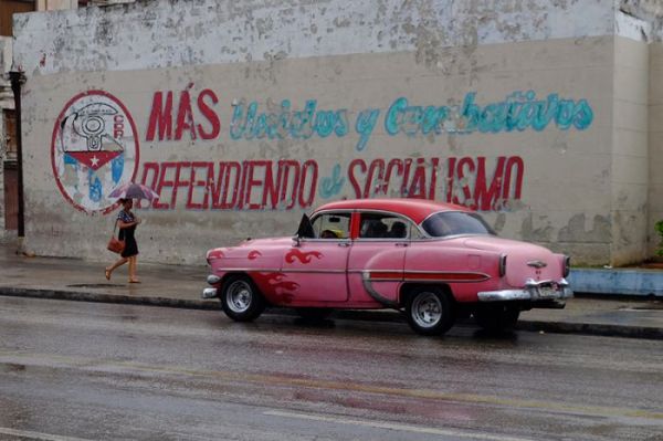 Puldan istifadə edilməyən ölkə: Kuba haqda bunları bilirdinizmi?
