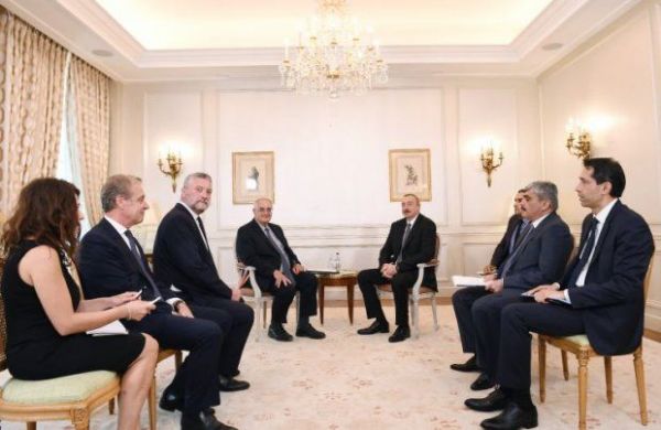 Prezident İlham Əliyev “Naval” qrupunun sədri ilə görüşüb