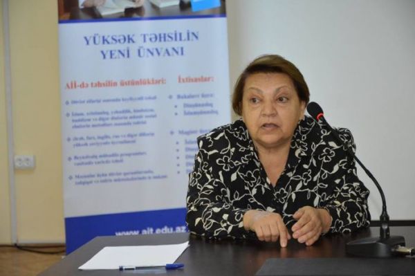 Aİİ-də 5 oktyabr - Beynəlxalq Müəllimlər Günü qeyd edilib