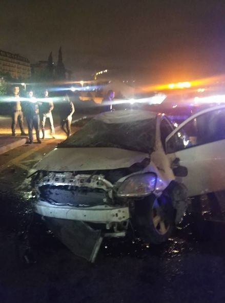Bakıda taksi sürücüsü qəza törətdi: dörd sərnişin yaralandı - FOTO-VIDEO