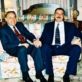 Leyla Əliyeva atasının ad gününü belə təbrik etdi - FOTO 