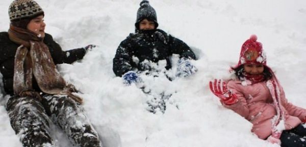 Yunanıstanda 3 nəfər donaraq ölüb