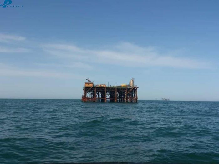 "Neft Daşları"ndakı meydança belə çökdü - BİR ANDA YOX OLDU