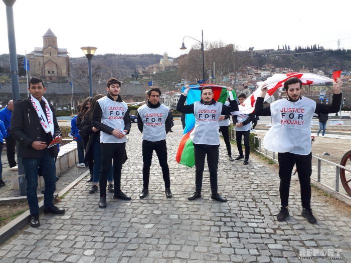Tbilisidə Xocalı soyqırımı ilə bağlı məlumatlandırma aksiyası keçirilib - FOTO