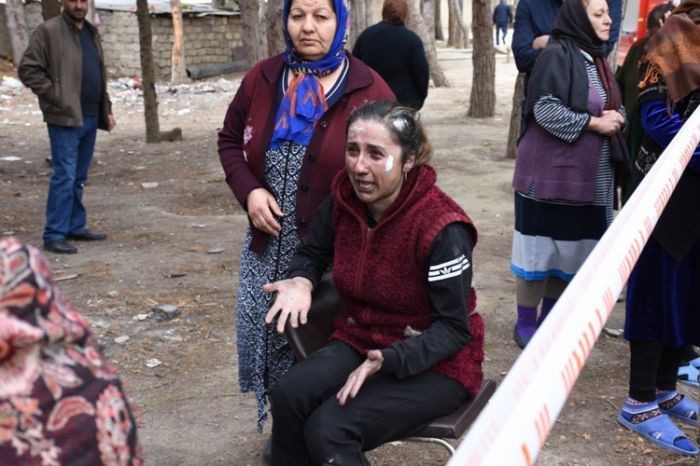 Bakıda məcburi köçkünlərin məskunlaşdığı binada yanğın söndürülüb - YENİLƏNİB - FOTO