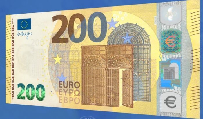 Bu gündən Fransada yeni 100 və 200 avroluq əsginazlardan istifadə ediləcək
