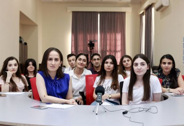 Diaspor könüllüləri virtual müzakirələrə başlayıb
