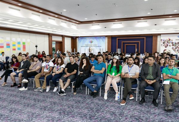 “Diaspor fəaliyyəti və media” mövzusunda müzakirə aparılıb - FOTO/VİDEO