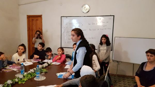 Regionlarda xalq tətbiqi-dekorativ və təsviri sənətin inkişafına dair təşəbbüslər dəstəklənir - FOTO