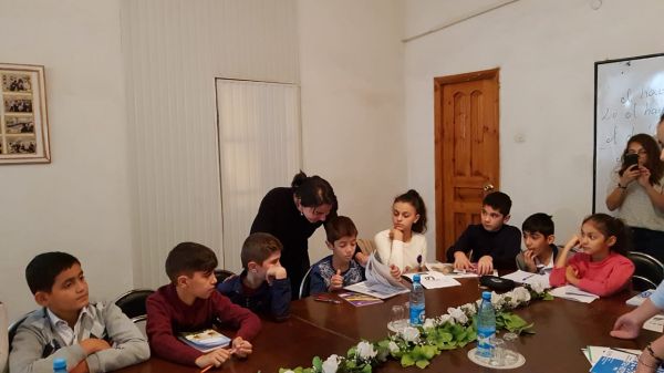 Regionlarda xalq tətbiqi-dekorativ və təsviri sənətin inkişafına dair təşəbbüslər dəstəklənir - FOTO