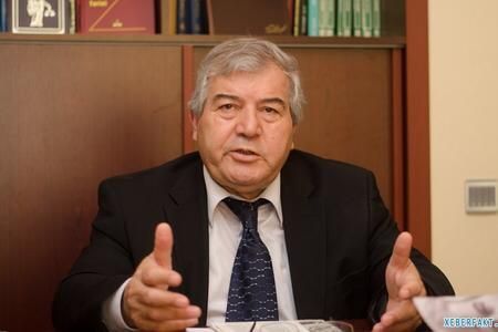 Sabir Rüstəmxanl: Fazil Mustafanın keçmişə münasibətində qəsdçi bir mövqe duyulur. Sənin Şah İsmayıl Xətai ilə nə işin var?