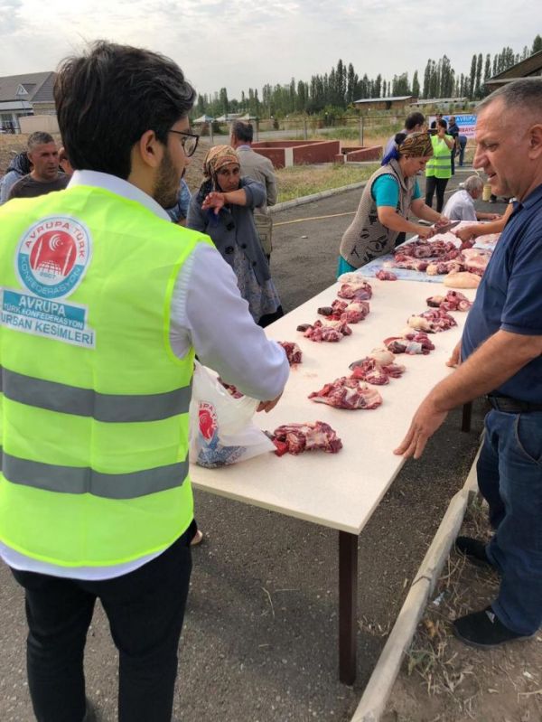 Avropa Türk Konfederasiyası Azərbaycanda qurban kəsdi - FOTOLAR