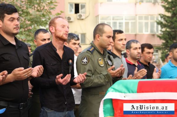 Pilot Rəşad Atakişiyevlə vida mərasimi - FOTOLAR