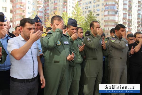 Pilot Rəşad Atakişiyevlə vida mərasimi - FOTOLAR