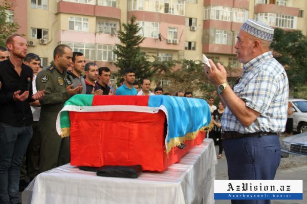 Pilot Rəşad Atakişiyevlə vida mərasimi - FOTOLAR