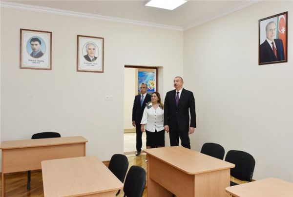 Prezident 101 nömrəli məktəbdə 