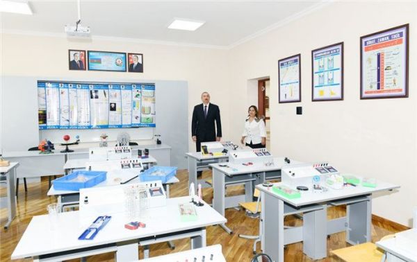Prezident 101 nömrəli məktəbdə 