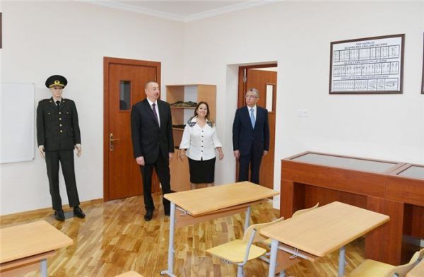 Prezident 101 nömrəli məktəbdə 