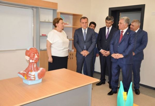 Təhsil naziri Biləsuvarda məktəb açılışında iştirak edib