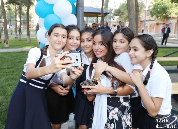 Leyla Əliyevanın təşəbbüsü ilə daha bir həyət abadlaşdırıldı - FOTO