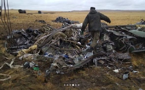 Rusiyada təlim zamanı desantın iki döyüş maşını parçalandı – FOTO