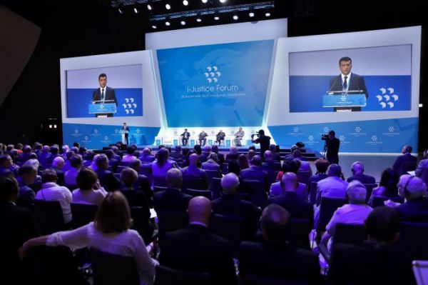 Qazaxıstanda dünyamiqyaslı Beynəlxalq Ədliyyə Forumu keçirildi - FOTO