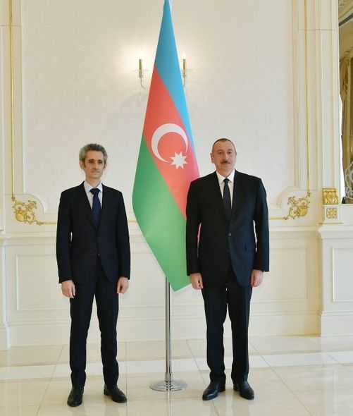 İlham Əliyev yeni səfirləri qəbul etdi - FOTO