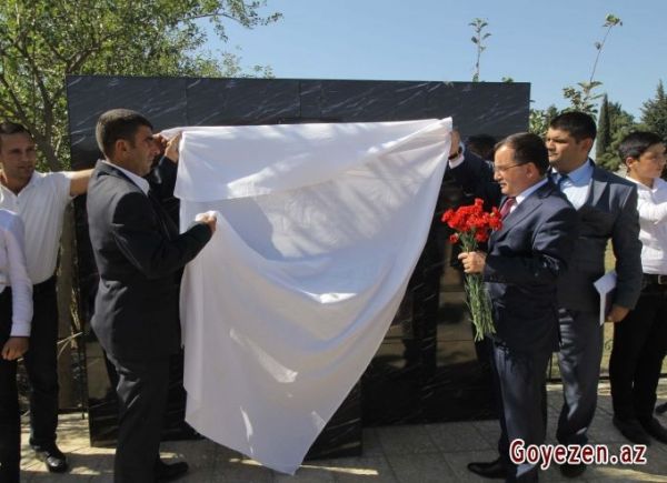 Qazaxda şəhid Səməd Hacıyev adına bulağın yenidənqurmadan sonra açılışı olub