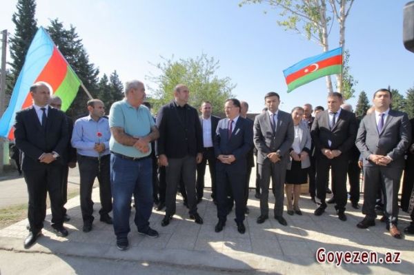 Qazaxda şəhid Səməd Hacıyev adına bulağın yenidənqurmadan sonra açılışı olub