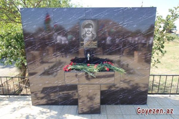 Qazaxda şəhid Səməd Hacıyev adına bulağın yenidənqurmadan sonra açılışı olub