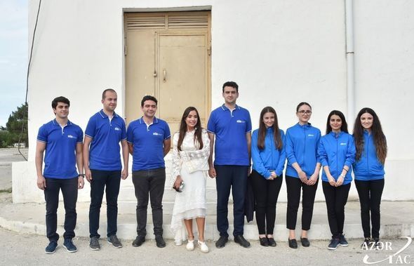 Leyla Əliyeva və Arzu Əliyeva “Açılan divarlar” və “Ümidin yaradılması” layihələrinin təqdimatında - FOTO