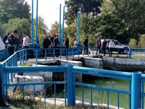 Bərdədə su kanalından kişi meyiti tapıldı - FOTO