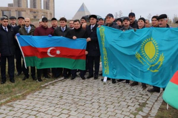 Nur-Sultanda Azərbaycan diplomatik xidmətinin 100 illiyi ilə bağlı xiyaban açılıb