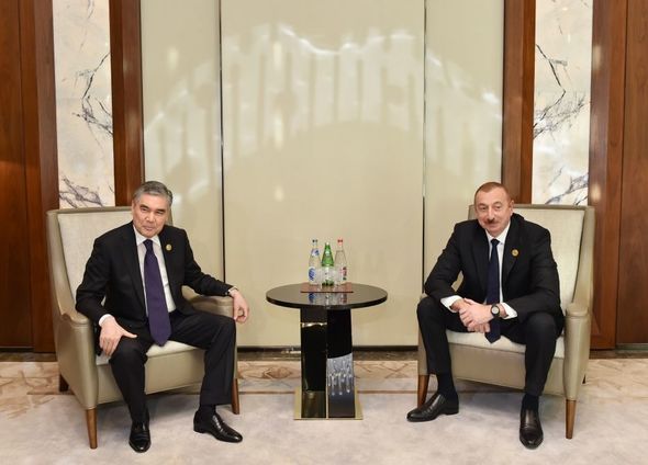 İlham Əliyev Qurbanqulu Berdiməhəmmədov ilə görüşüb - FOTO