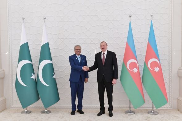 İlham Əliyev Pakistan Prezidenti ilə görüşdü - FOTO