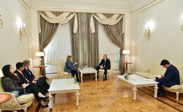 İlham Əliyev Britaniya Baş nazirinin ticarət elçisi ilə görüşdü - FOTO