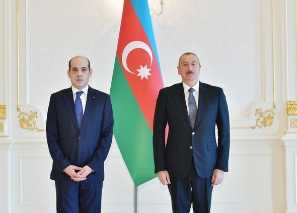 İlham Əliyev yeni səfirləri qəbul edib - FOTO