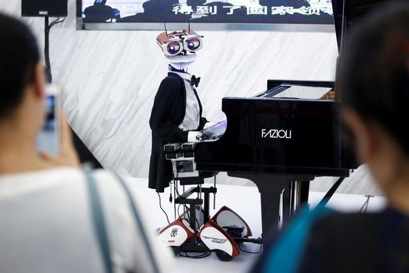 Bakutel-2019: tanınmış robotlar beynəlxalq sərginin iştirakçısı olacaq – FOTO