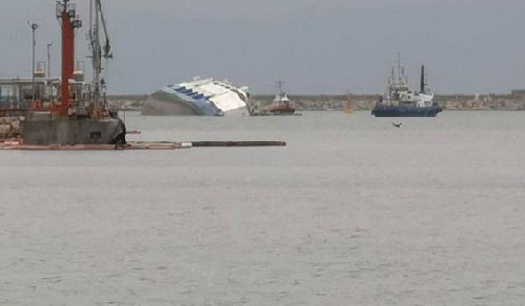 Qara dənizdə gəmi çevrildi: 14 min qoyun batdı – FOTO