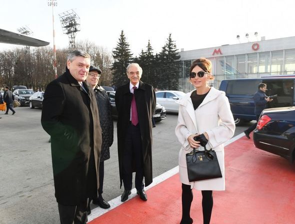 Birinci vitse-prezidentin Rusiyaya rəsmi səfəri başa çatıb - FOTO