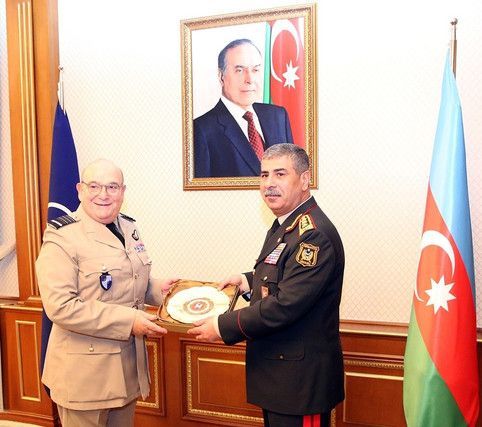 Zakir Həsənov NATO-nun Hərbi Komitəsinin sədri ilə görüşüb