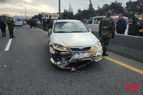 Bakıda dəhşətli yanğında avtomobillərə ziyan dəydi - FOTO